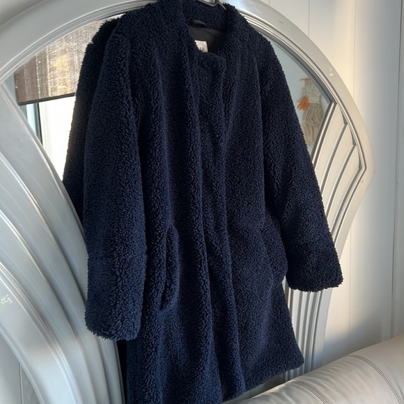 GAP navy blue teddy coat - Picture 6 of 7
